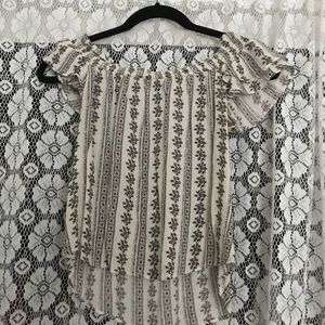 OFF THE SHOULDER TOP